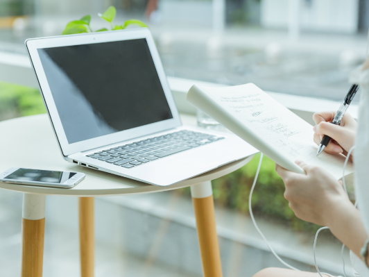 IT新闻：美股周五收跌道指下跌414点，纳指跌入熊市区域